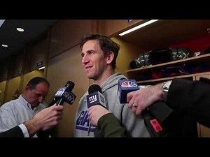 Giants' Eli Manning smiles, cracks jokes!