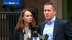 Governor-elect Eric Greitens' wife Sheena robbed at gunpoint