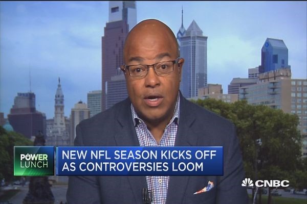 NBC Sports anchor Tirico says message of anthem protests lost in debate