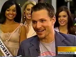 Drew Lachey - The Today Show with the Miss USA Contestants '06