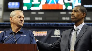 Jim Calhoun's trust in Kevin Ollie started a long time ago