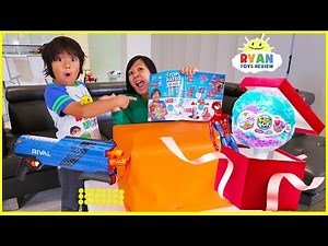 Ryan Plays Charades Pretend Play Game! Can Mommy Guess Ryan's Holiday Wish List?