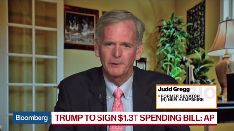 Judd Gregg Says U.S. and China Would 'Suffer Dramatically' in Trade War