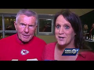 Len Dawson honored at Crime Stoppers event