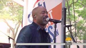 Darius Rucker ‘Wagon Wheel’ live