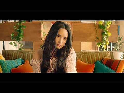 Clean Bandit - Solo (feat. Demi Lovato) [Official Video]