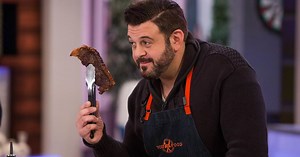 Chef Adam Richman shows off a few flavorful dinner recipes