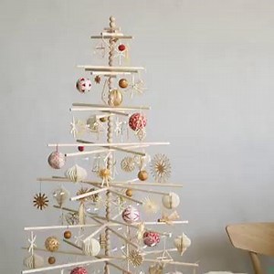 Handmade Magic Christmas Tree - Martha Stewart