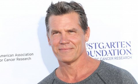 Josh Brolin shares a post marking 5 years of sobriety
