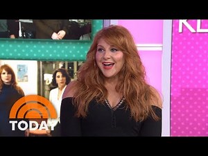 Julie Klausner Tackle Trivia Questions While NOT Eating Cream Cheese | TODAY
