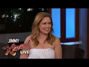 Jenna Fischer's Wardrobe Malfunction