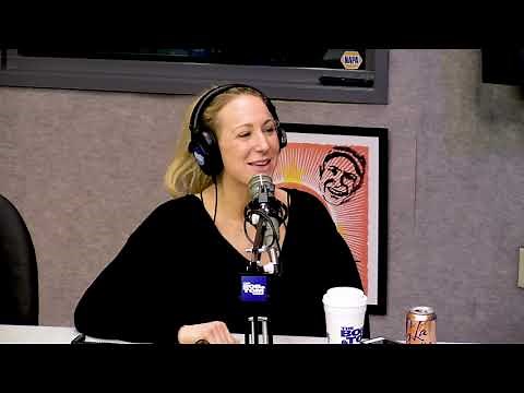 Nikki Glaser Joins Us In Studio