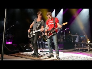 Keith Urban and Frankie Ballard - "Keep Your Hands to Yourself"