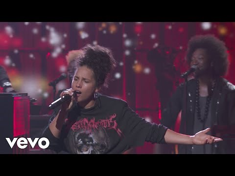 Alicia Keys - Girl On Fire (Live from Apple Music Festival, London, 2016)