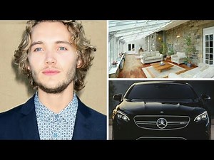 Toby Regbo (Dauphin Francis)Lifestyle 2019