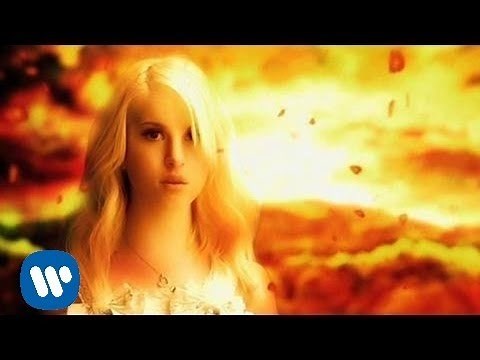 Paramore: Brick By Boring Brick [OFFICIAL VIDEO]