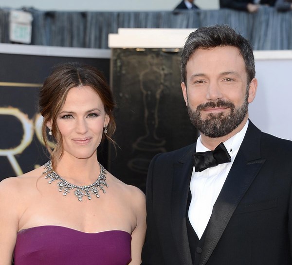 Ben Affleck, Jennifer Garner Update: Exes Sell Shared Mansion For This Much