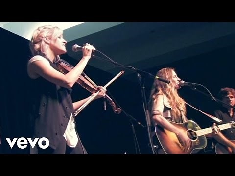 Court Yard Hounds - The Coast (Live at SXSW)