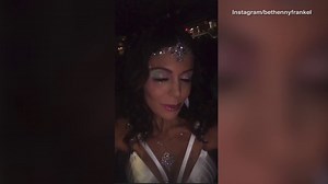 Bethenny Frankel goes full Victoria's Secret model with wings