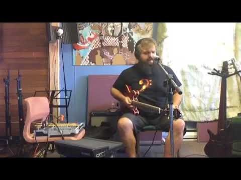 Stephen Lewis - "I Can't Let You Go" Live looping/Hiphop