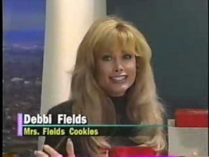 Decorating cookies with Debbi Fields