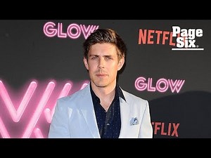 Chris Lowell reveals who on ‘Glow’ is the most badass