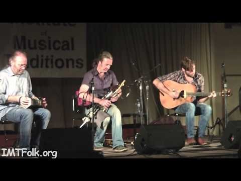 "The Gold Ring" & "The Hearty Boys of Ballymote", Cillian & Niall Vallely w Alan Murray