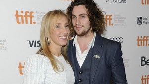 Sam Taylor-Johnson Hired As '50 Shades Of Grey' Director