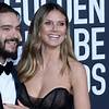 Heidi Klum, fiance Tom Kaulitz get close at Golden Globes