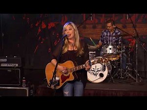 Sunny Sweeney "Nothing Wrong With Texas" LIVE on The Texas Music Scene