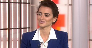 Penelope Cruz: She’s great at cutting hair, and her feet are ‘normal’