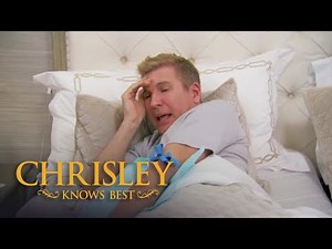 Chrisley’s Top 100: Todd Gets Intravenous Therapy (S4 E12) | Chrisley Knows Best