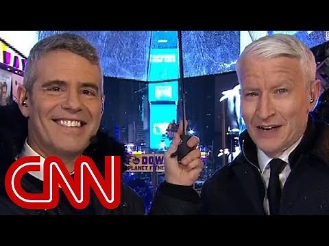 Andy Cohen reveals gender of baby on New Year's Eve