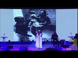 THE GREat INDia Arie SINgs 'A Good Man' To Honor Queen MoTHEr Lillian GREgory & Baba Dick GREgory