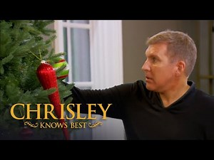 Chrisley Knows Best | Todd Turns Into A Grinch For Christmas | Season 5, Episode 26