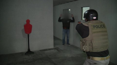 ABC7 anchor Marc Brown trains like a DEA agent during raid simulation
