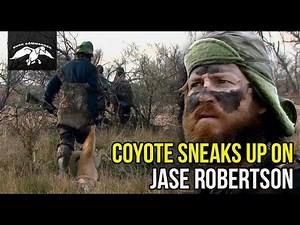 Coyote sneaks up on Jase Robertson while Duck Hunting in Nebraska - FULL EPISODE
