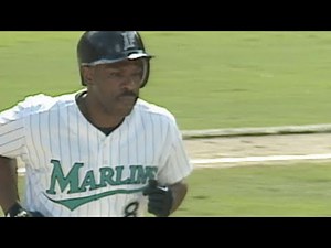 Andre Dawson hits his final Major League home run
