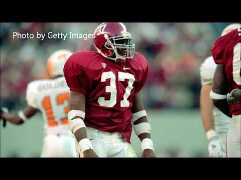 Shaun Alexander Steps Inside the Locker Room