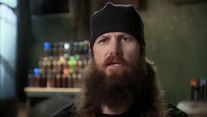 Duck Dynasty S9 » E4- Drone Survivor - Jan 21, 2016