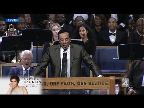 Smokey Robinson speaks at Aretha Franklin's funeral