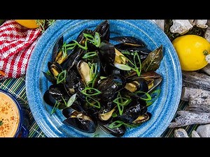 Anne Burrell's Garlic Steamed Mussels - Home & Family