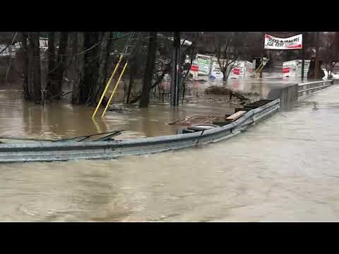 FLOOD WARNING! Vehicles, U-haul inundated by flood waters off Mud Creek in Hendersonville, NC!