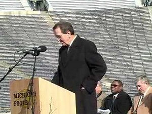 Lloyd Carr speaks at Bo Schembechler memorial part 1