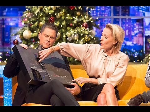 Gillian Anderson promotes Sex Eductation (netflix) on Jonathan Ross Christmas special